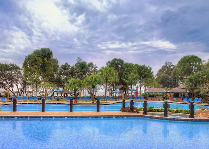 Swiss-Grand Beach Resort Kuantan - Newly Upgraded 5-Star